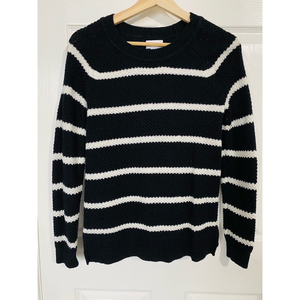 • OLD NAVY striped sweater •